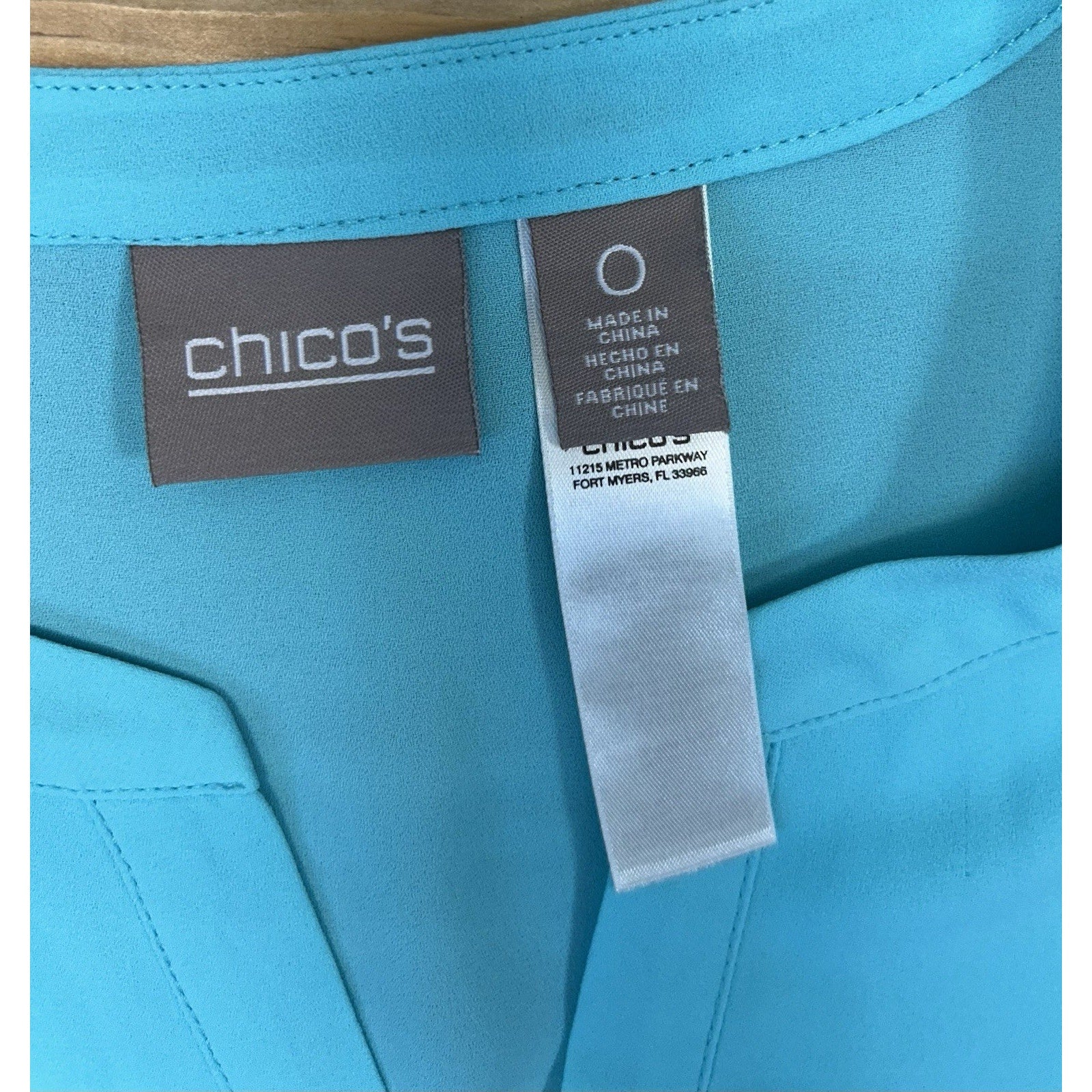CHICO'S Size 0 Small Womens Teal Split Neck Long Sleeve Sheer Blouse .
