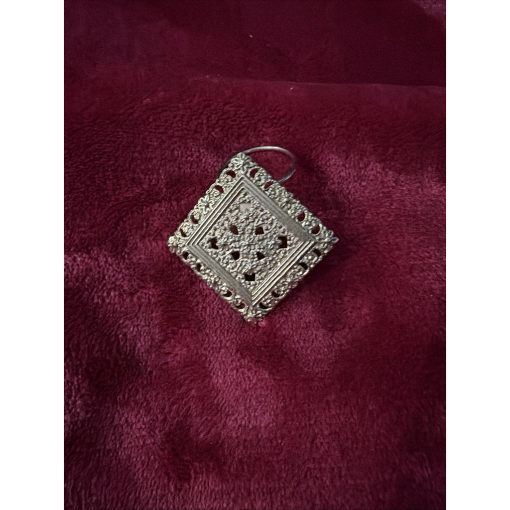 Vintage Gold Tone Filigree Square Scarf Clip