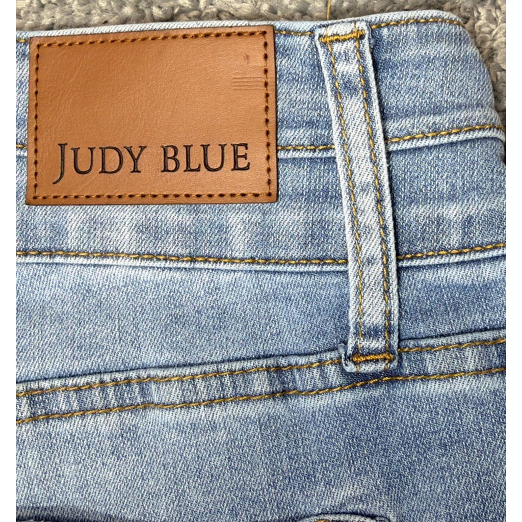 Judy Blue High Rise Wide Leg Crop Jeans in Medium Wash Size 14 32x25
