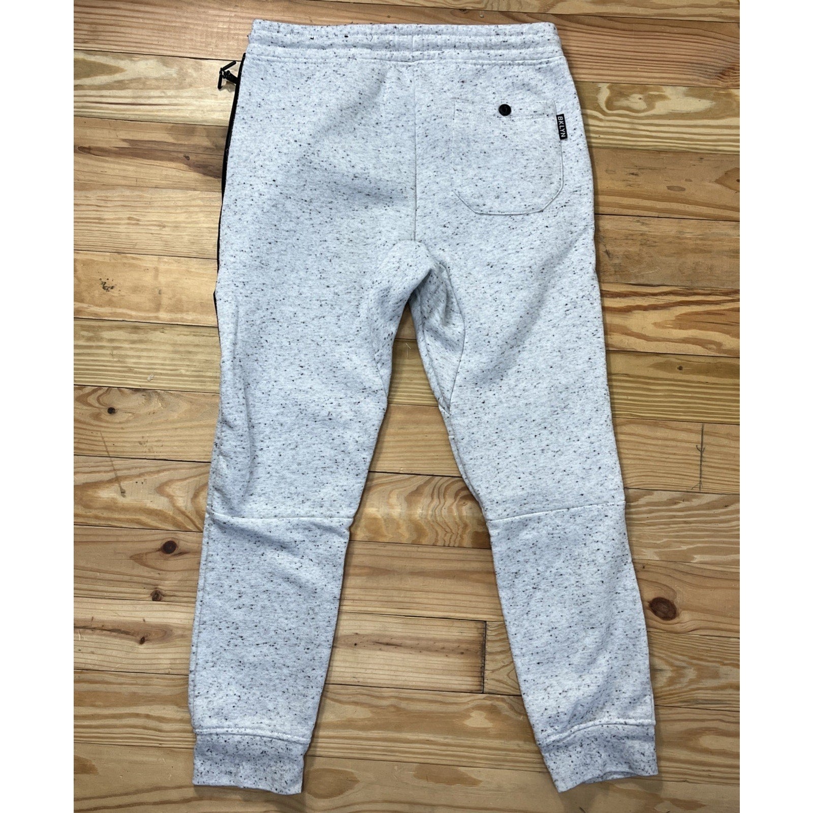 Young Men’s Teen Brooklyn Cloth Side Zip Jogger Size XL