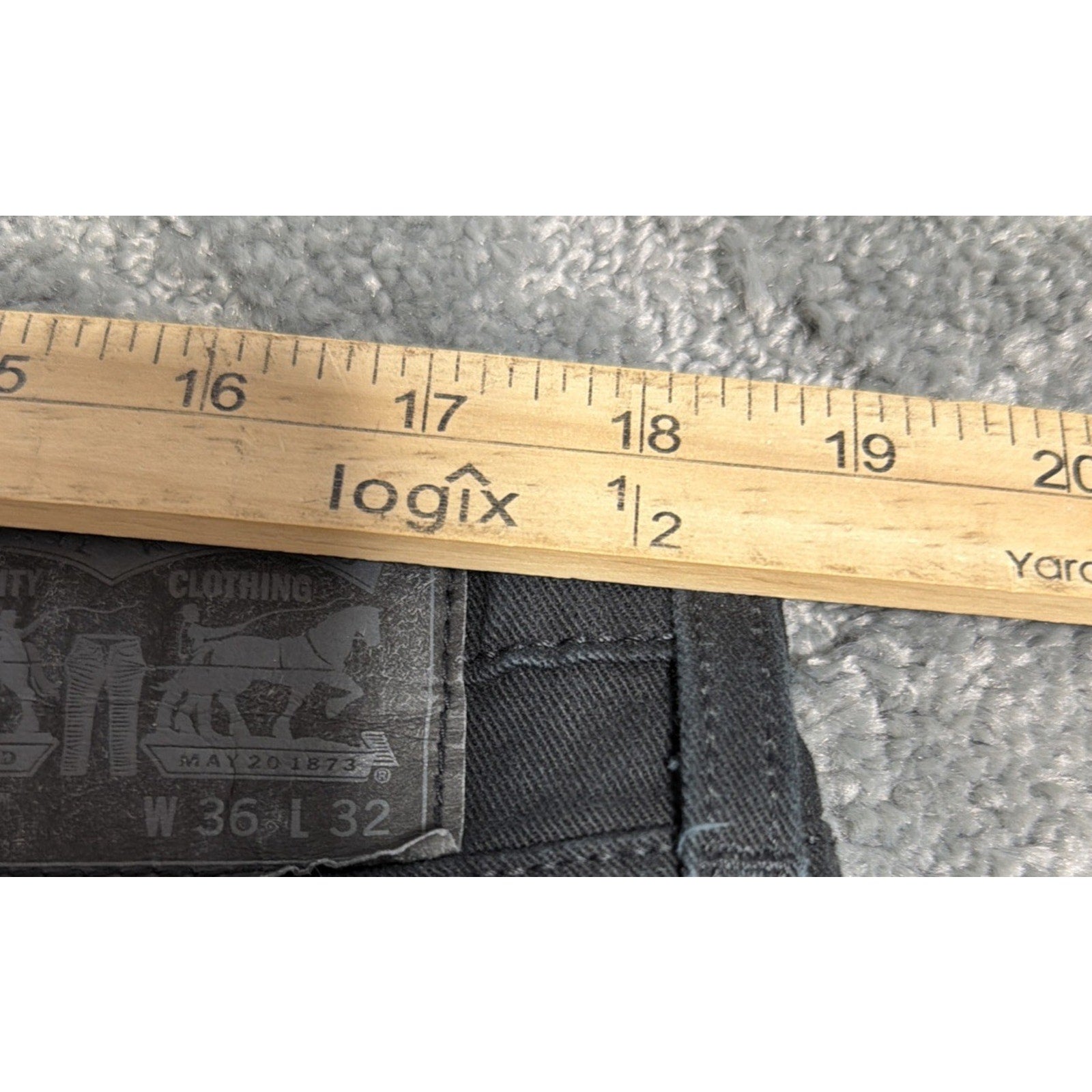 Levi's 541 Athletic Taper Fit Jeans Mens Size 36x32 Black Denim Measure 36x30