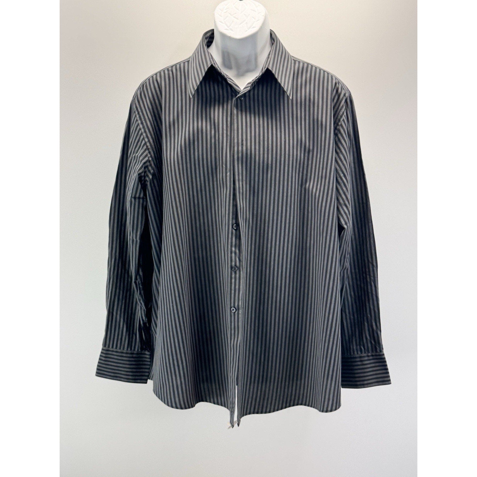 Covington Modern Fit Dress Shirt Men's 17-17.5 34/35 Black Pinstripe Stain Free
