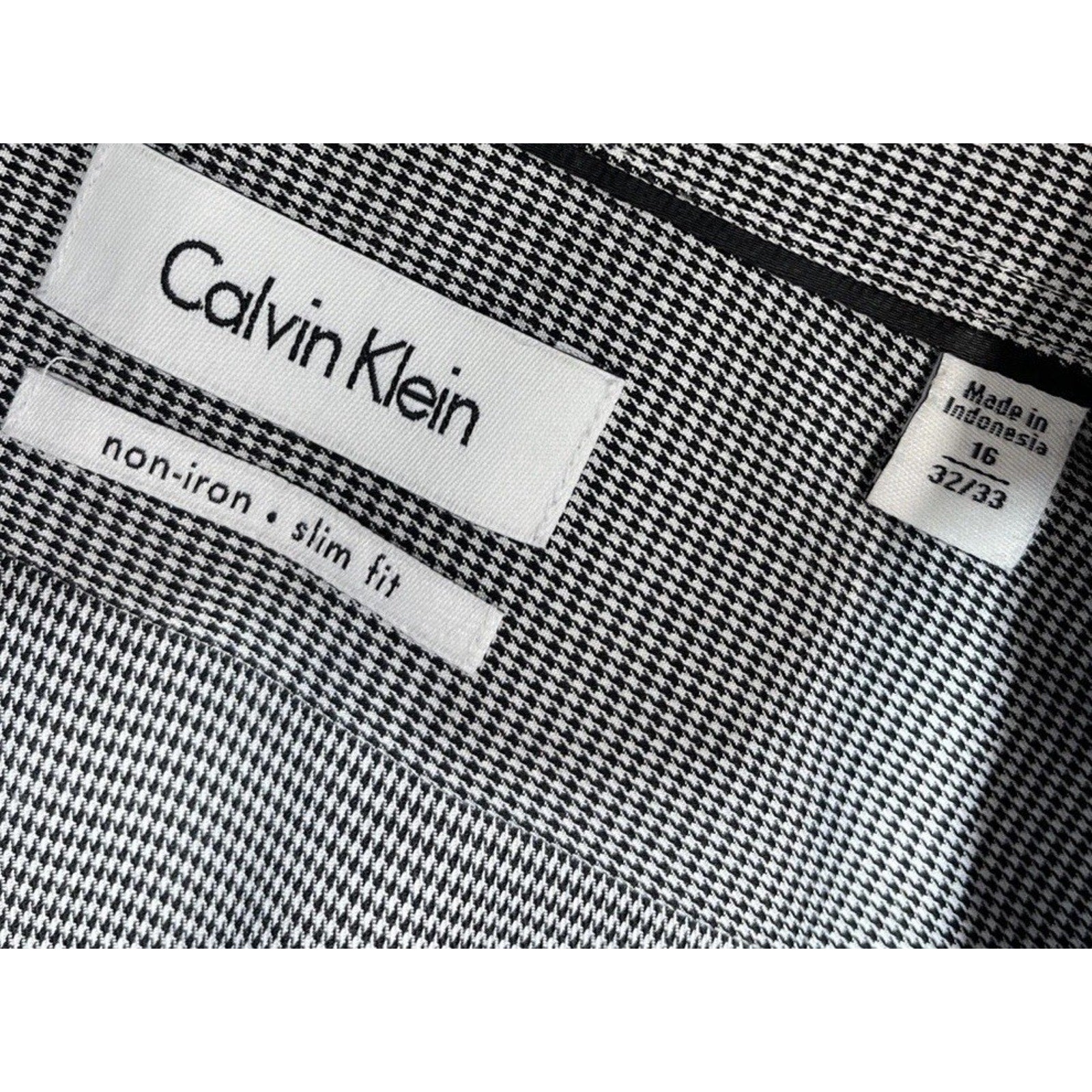 Calvin Klein Mens non iron slim fit LS button down shirt gray L Cuff Links