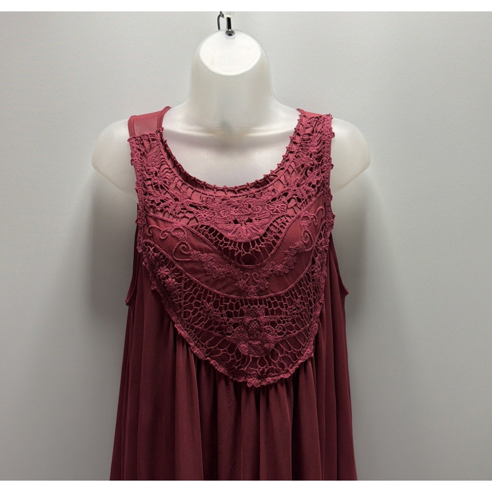 Altar’d State Burgundy Crochet Lace Swing Dress Boho Sleeveless Women’s L