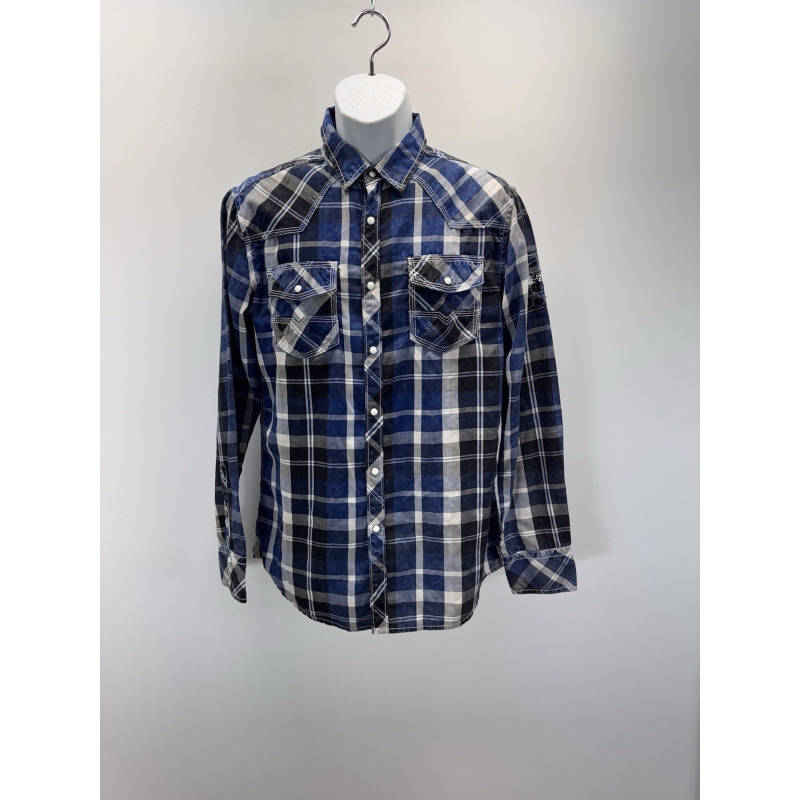 BKE ATHLETIC FIT PEARL SNAP LONG SLEEVE WESTERN SHIRT Men's Medium BLUE WHITE