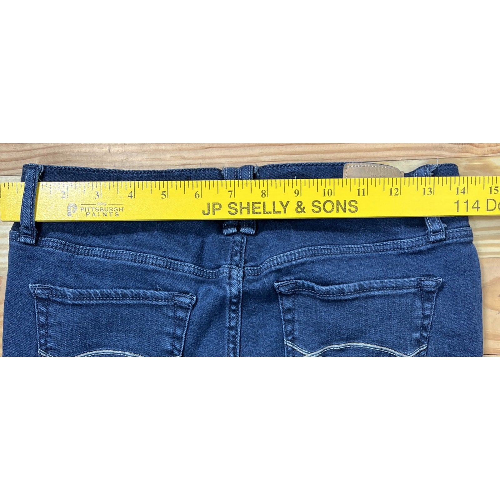 Abercrombie & Fitch Perfect stretch denim capri size 6