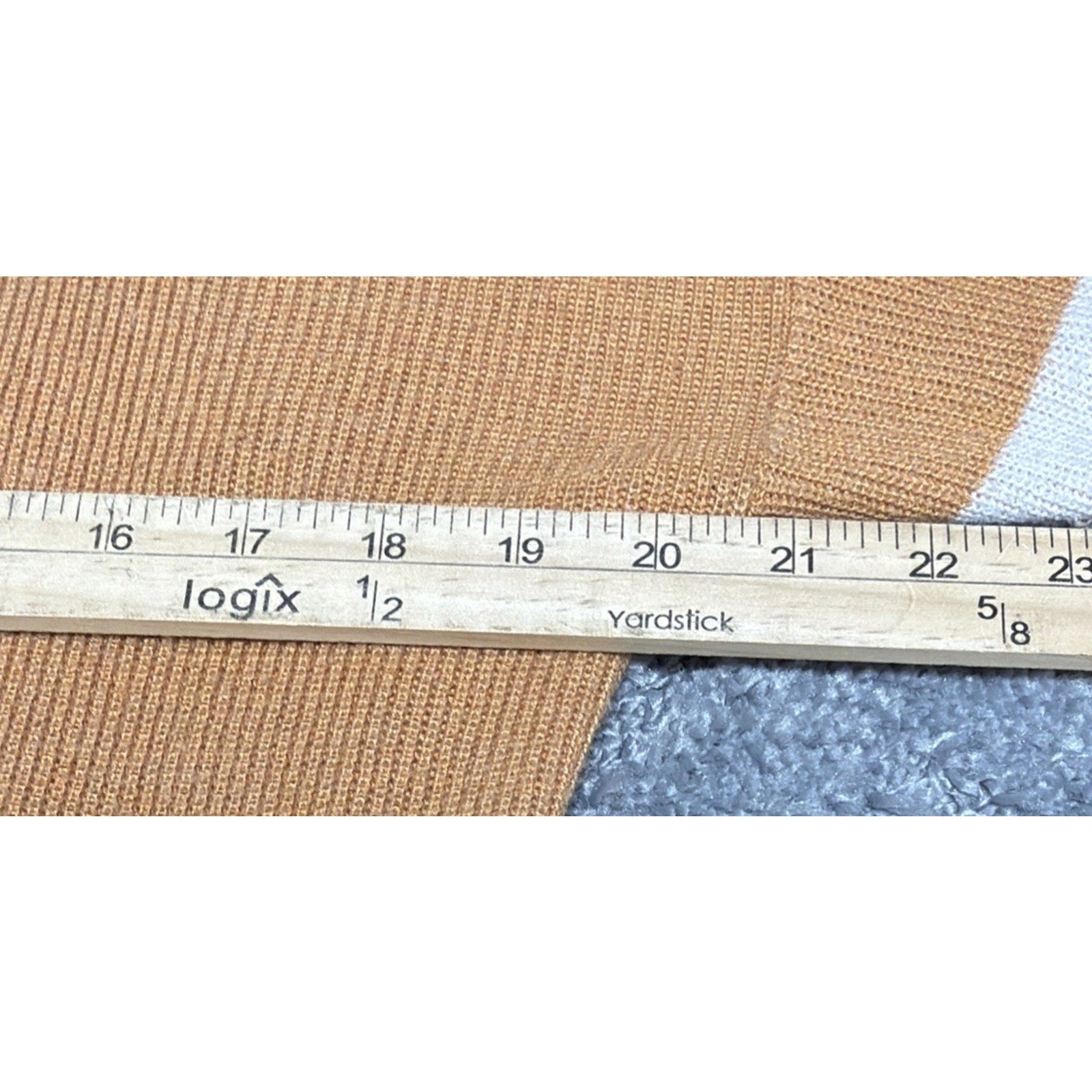 American Eagle Womens Medium Sweater Brown Lightweight Knit Long Sleeve V Neck