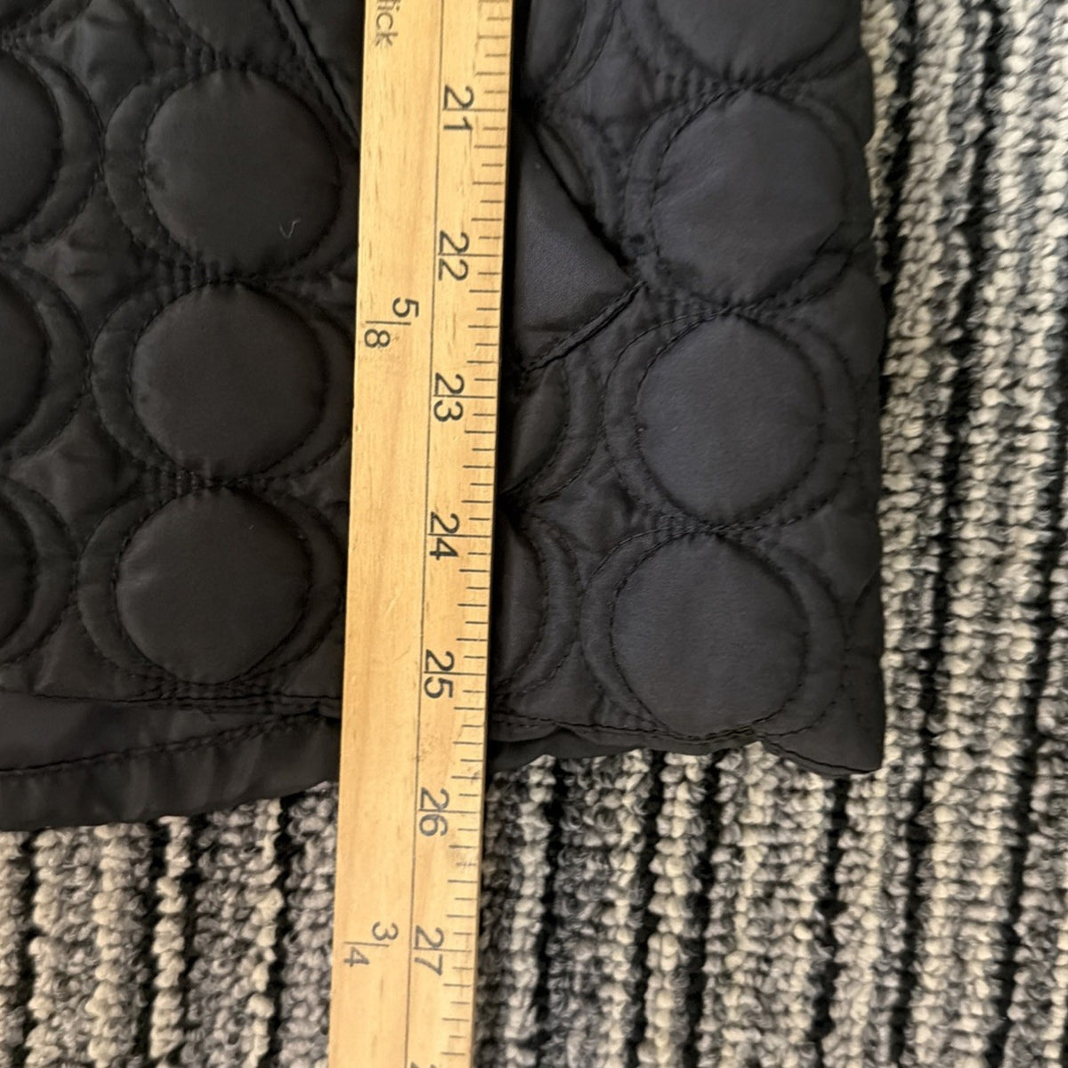 3 Hearts Black Quilted Womens Sleeveless Vest Size