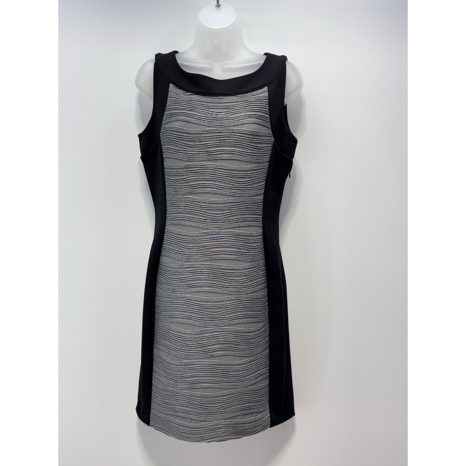 Calvin Klein Sleeveless Black And Gray Bodycon Knee Length Dress Women’s Size 8