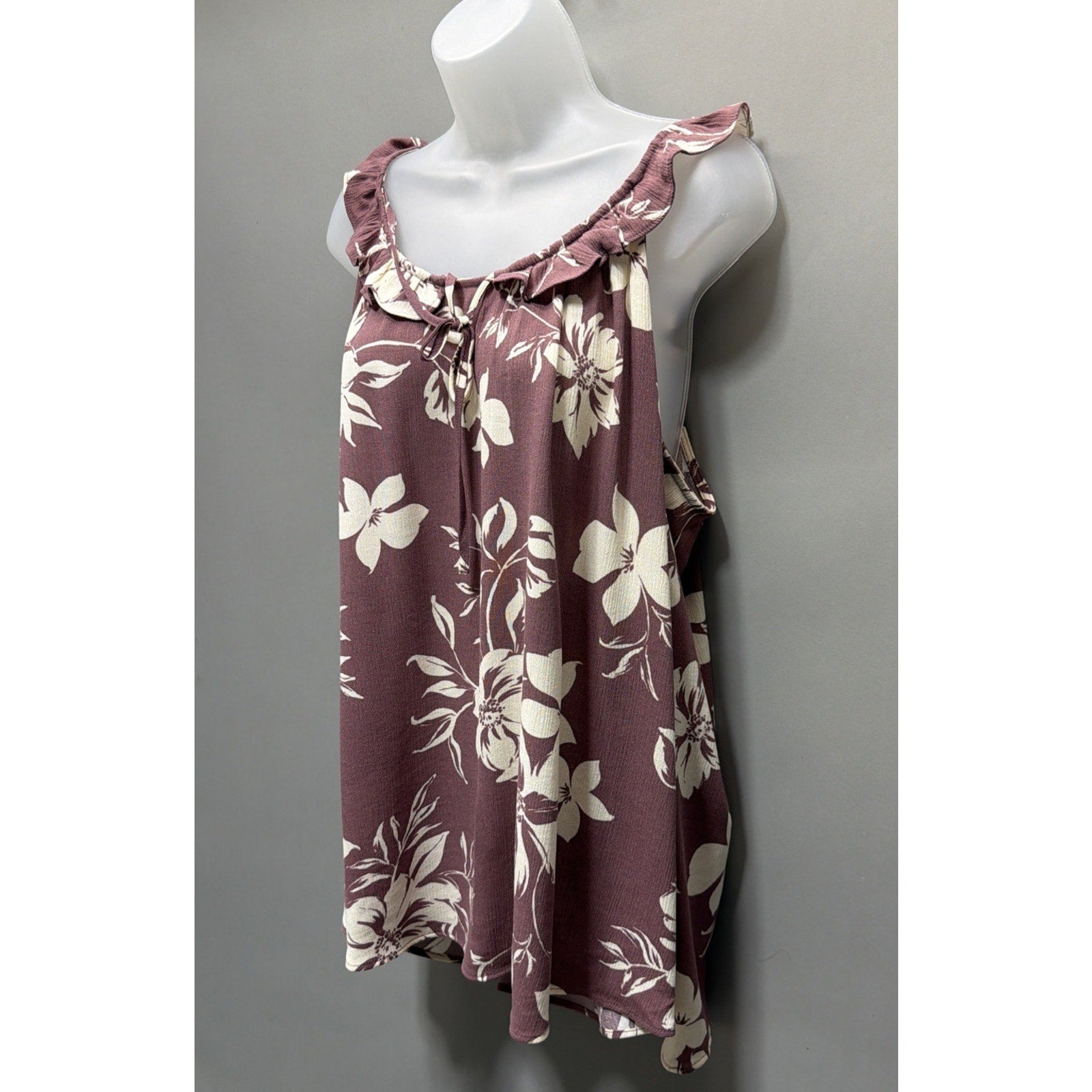 Torrid Floral Print Washable Crinkle Gauze Ruffle Tie Front Tank Size 2/2X NWT
