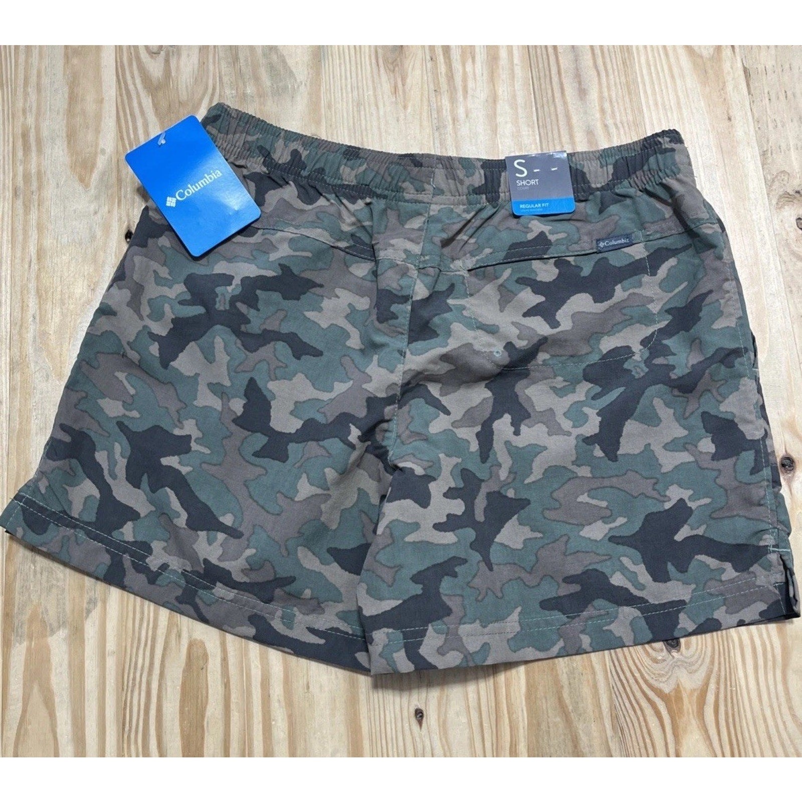 Columbia Women's Sandy River 11 Court Shorts Small S Camo Regular Fit Nylon $60