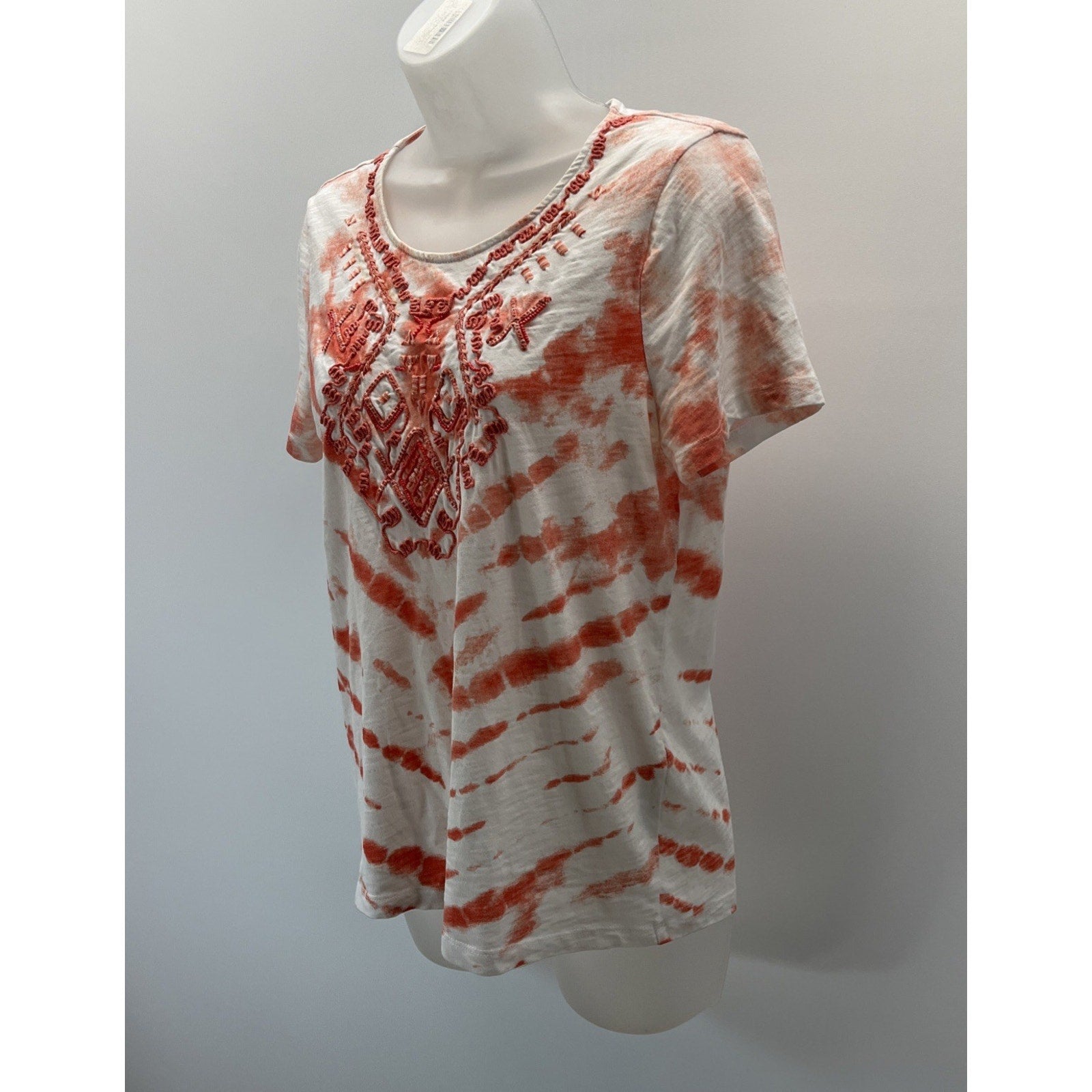 Chicos womens Top Size 0 Small Peach print T-shirt Embroidered