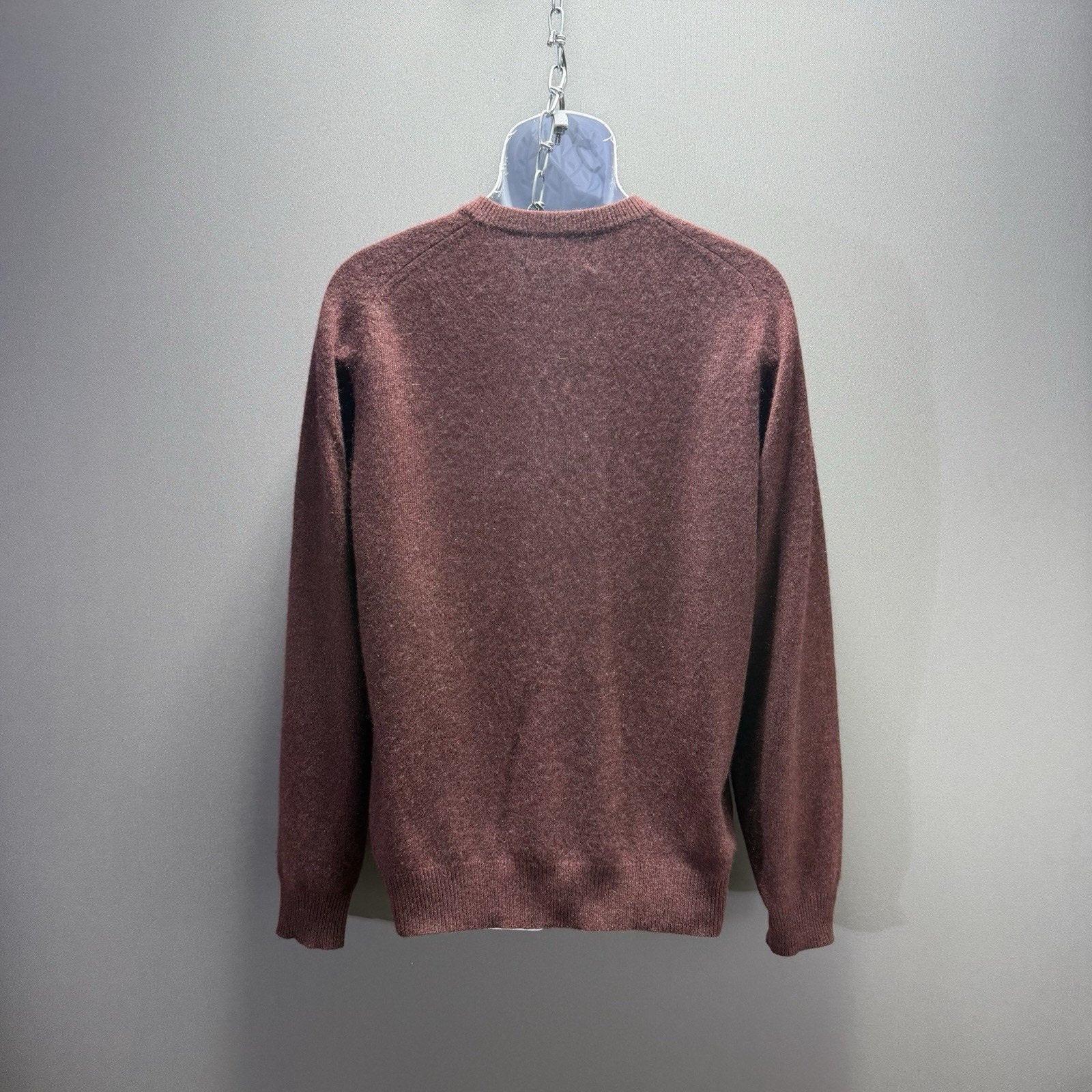 Woods & Gray Mens M 100% Cashmere V Neck Sweater Burgundy Maroon Quiet Luxury