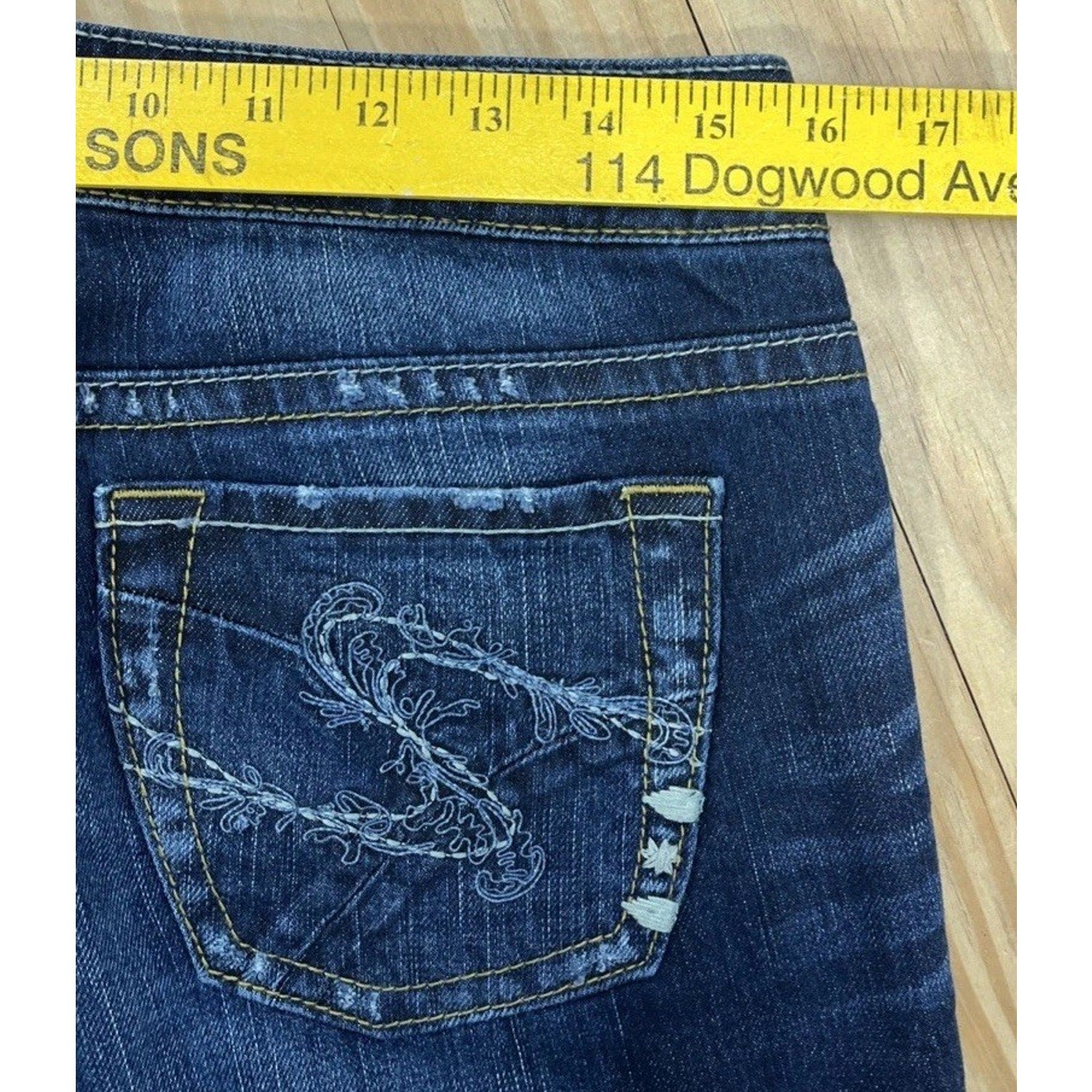 Silver Jeans Women's Sz 29x30 Tuesday Low Rise Boot Cut