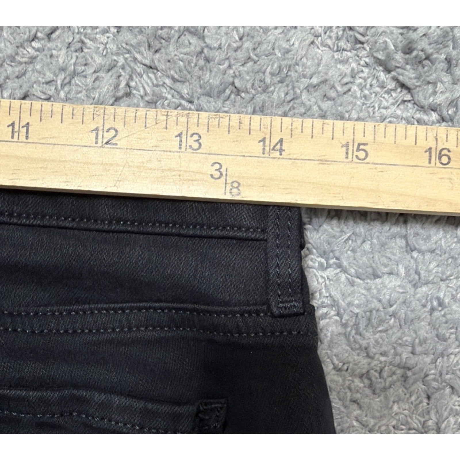 NYDJ Curves 360 Cropped Denim Size 2 Short Black Mid Rise 26" Inseam Split Seam