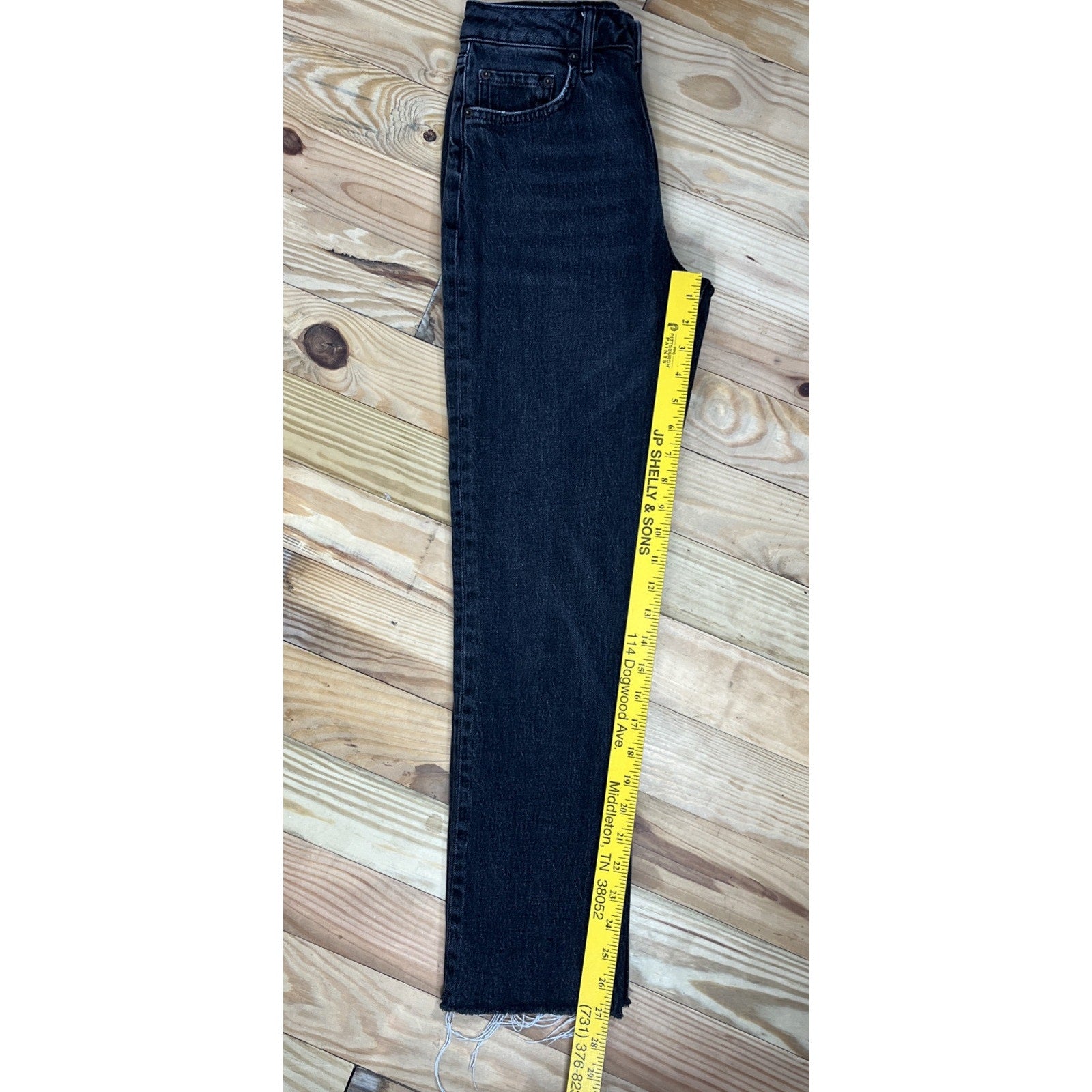 BDG Urban Outfitters Dillon Jeans Women's 26x32 Black Denim Button Fly Raw Hem