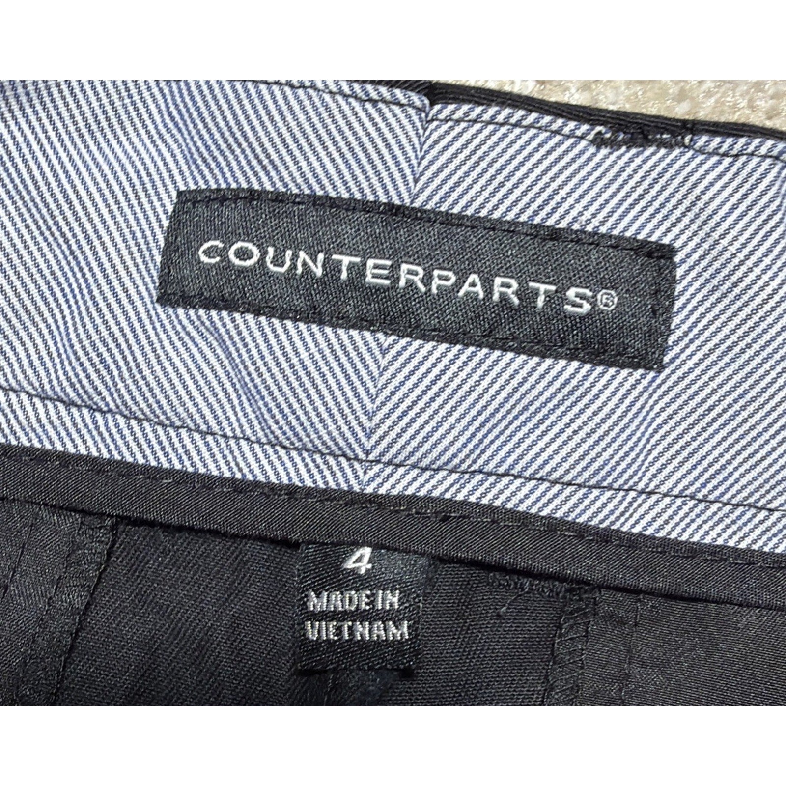 New COUNTERPARTS Mid Rise Black Chino Shorts - Women's Size 4 NWT 32x5”