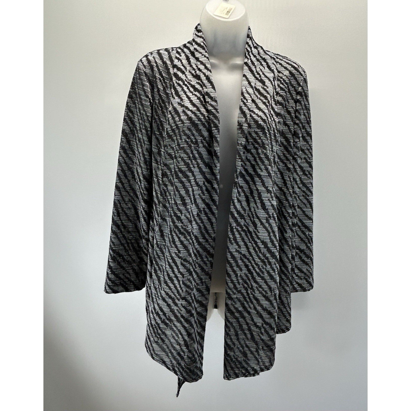 Chico’s Women’s Sz 0 Open Long Front Black & Grey Pattern Cardigan Made In USA.