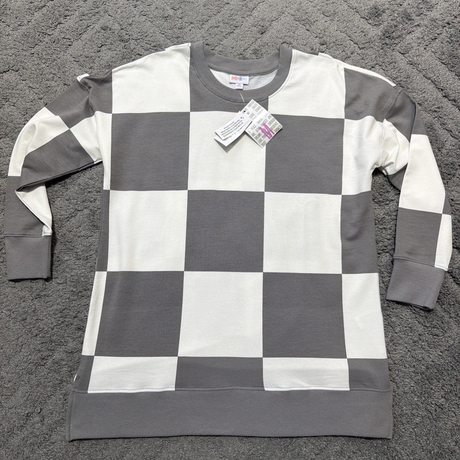 HANNAH LuLaRoe GRAY & WHITE CHECKERBOARD Size M Crewneck Sweatshirt