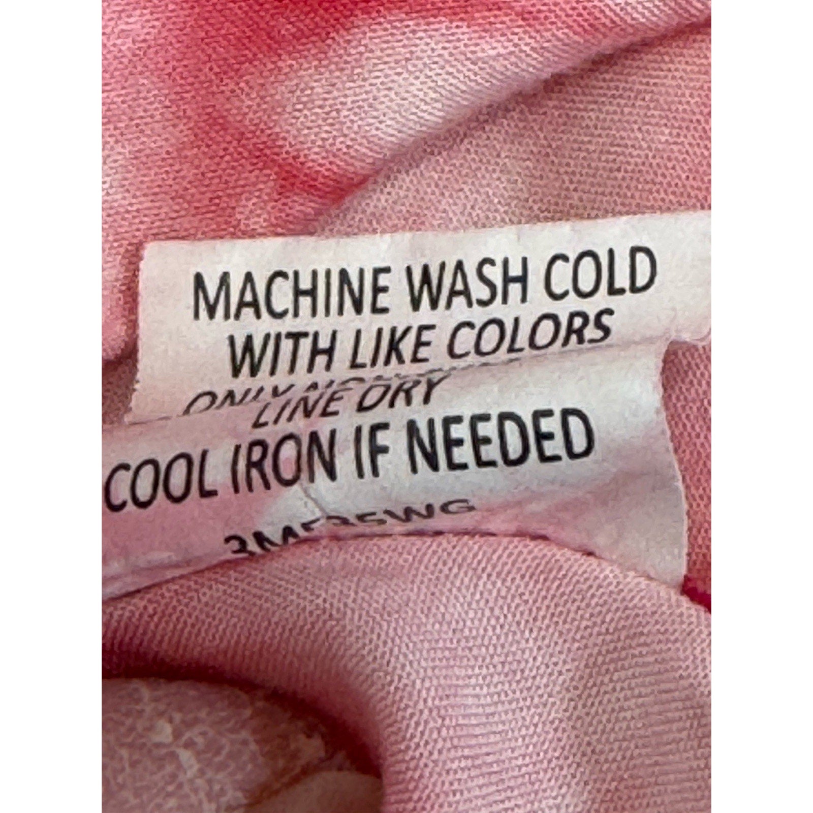 Wrangler Womens Sleeveless Blouse Size M Red/Pink/White Button Down Hi Lo Hem