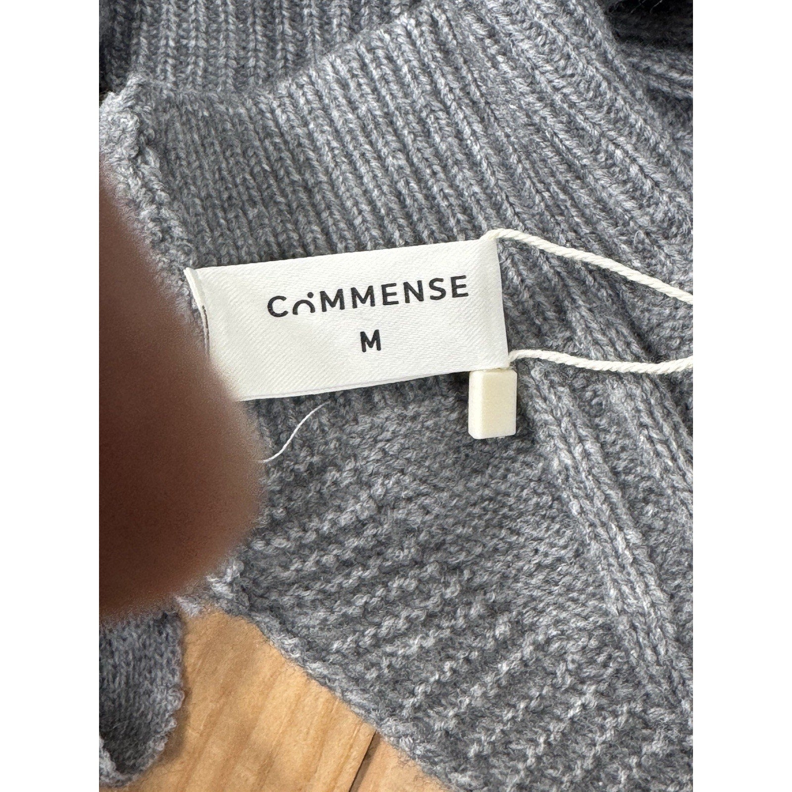 Commence NWT Open Back Cropped Sweater Size M Gray Cable Knit