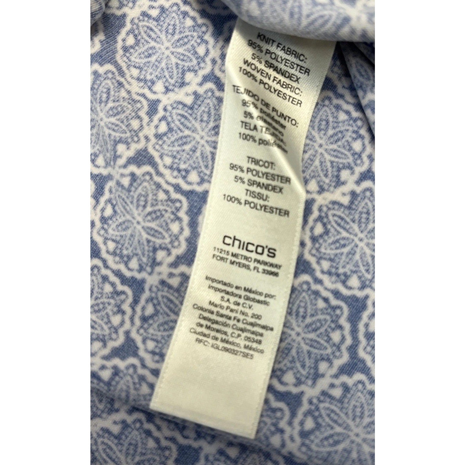 Chicos Blue Medallion Bristol Split Neck Tunic Top Size 0 Small
