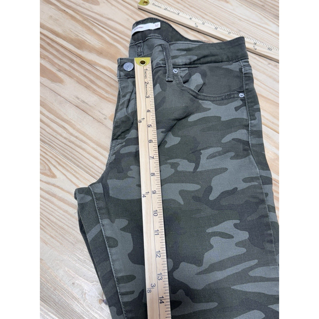Levi’s 711 Skinny Green Camouflage Ankle Jeans Women’s Size‎ 32