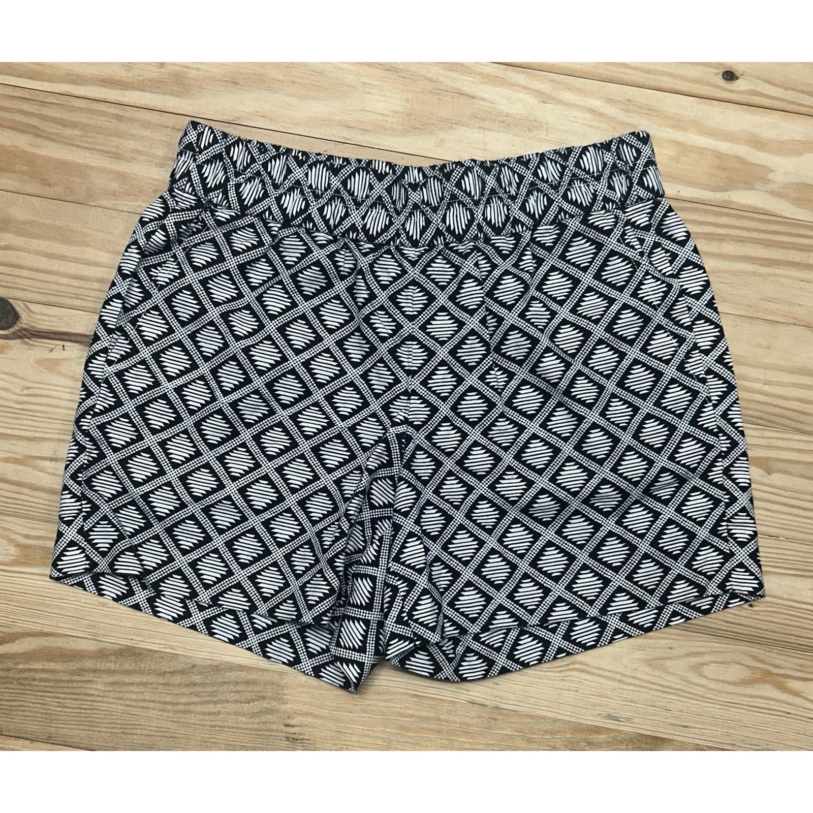 J. Crew Chino Stretch Shorts Geometric Black/White WOMENS SIZE 4.