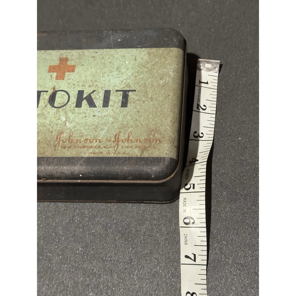 Johnson & Johnson Autokit Metal First Aid Tin Blue/Beige Medicine Made in USA