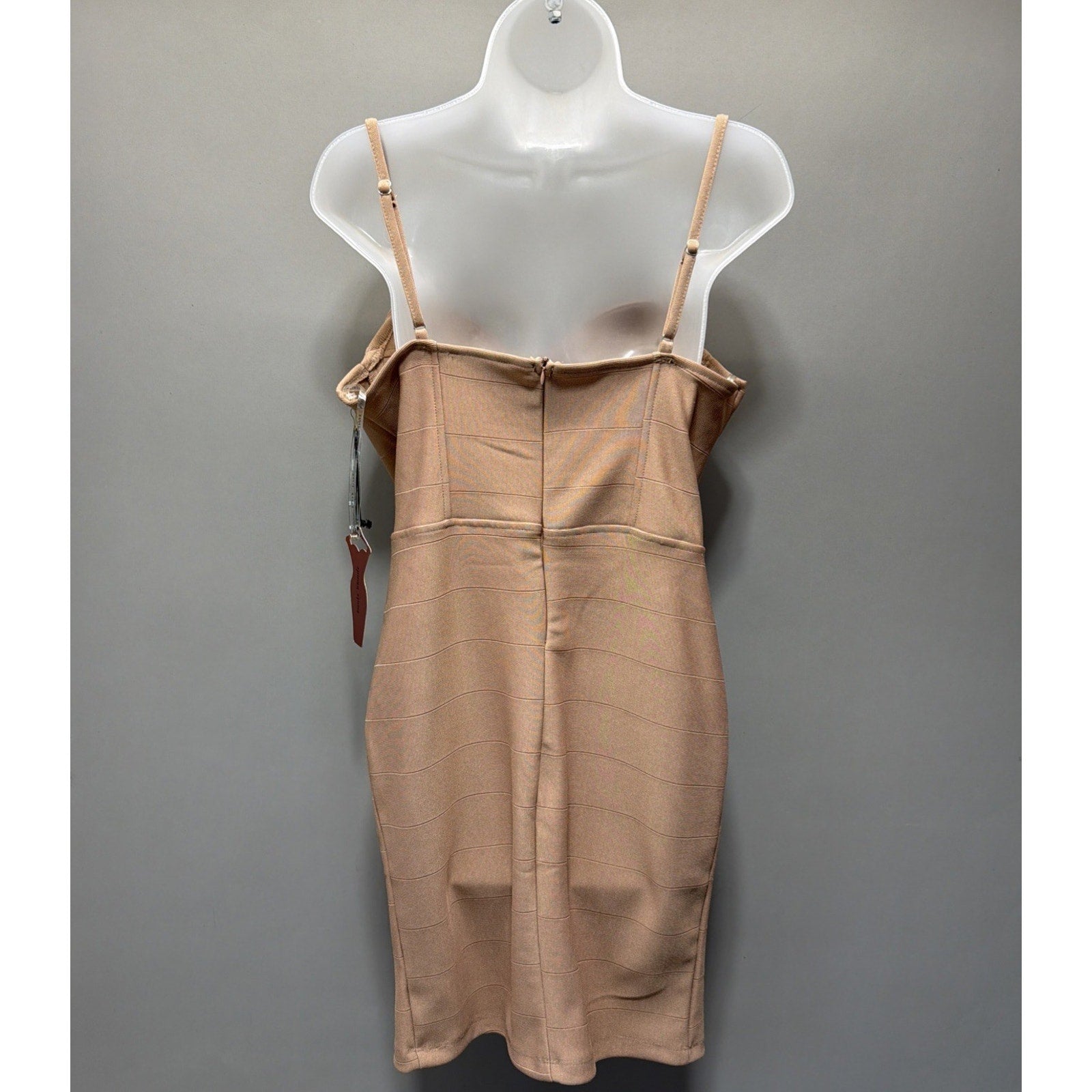 Haute Monde Woman’s Sz L Built In Bra Taupe Back Zip Bodycon Dress Stretch NWT