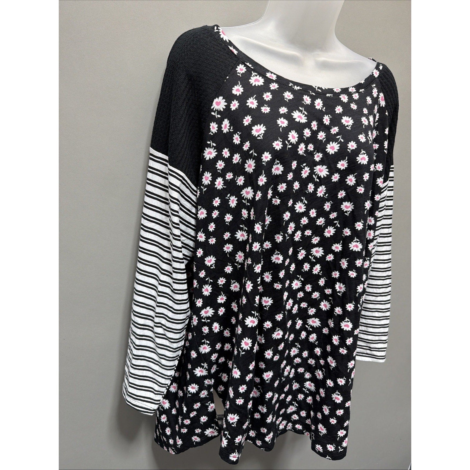 Cato Color Block Floral Print LightWeight Sweater Plus Size 22/24 New With Tags