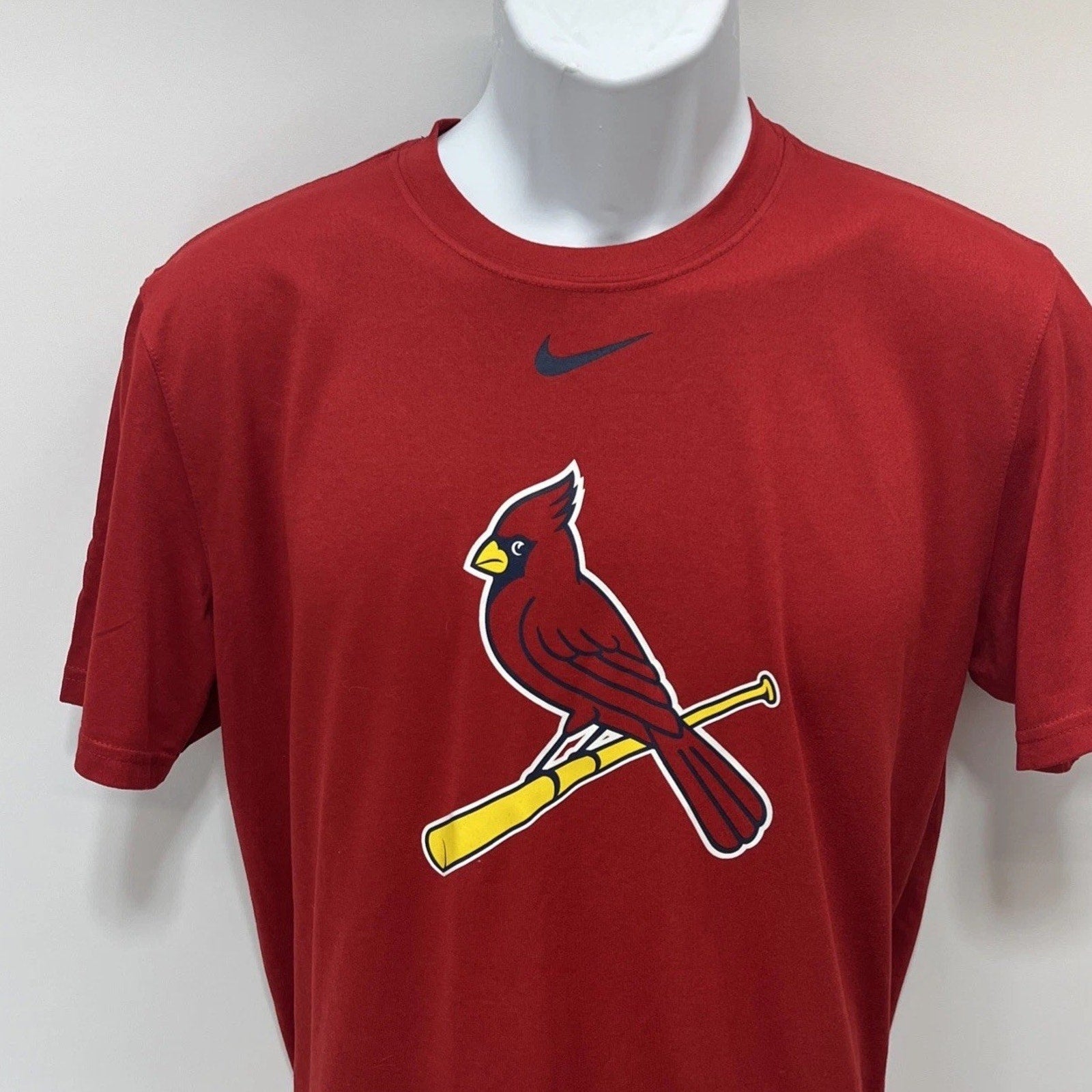 Nike Dri-Fit St. Louis Cardinals Red T-shirt - 1 Bird/1 Bat - MLB Size Medium
