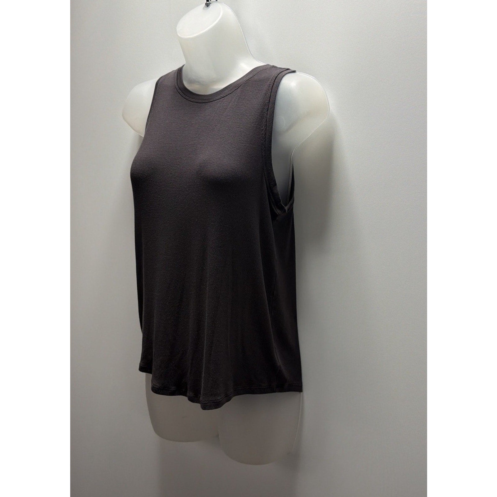 Athleta Tank Top Womens XS Gray Ribbed Soft Sleeveless Active Athletic
