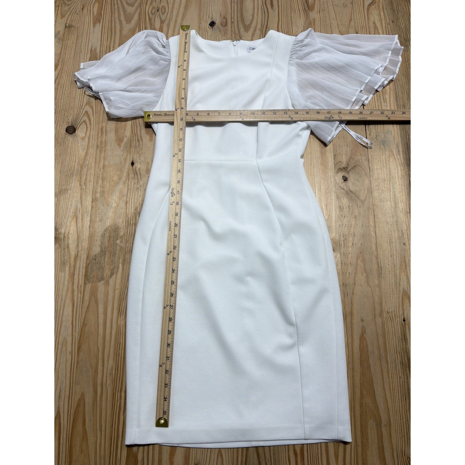 CALVIN KLEIN FLUTTER CHIFFON SLEEVE W/ BUTTONS SHEATH DRESS, WHITE, SIZE 6