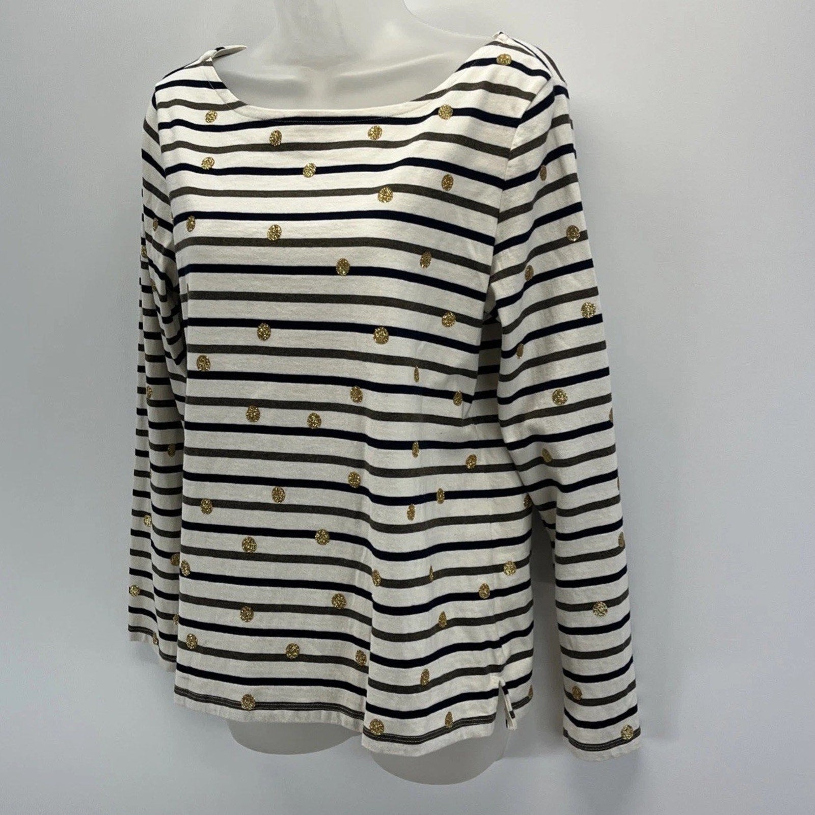 𝅺talbots cream colored long sleeve top with gold sparkly dots. Size M