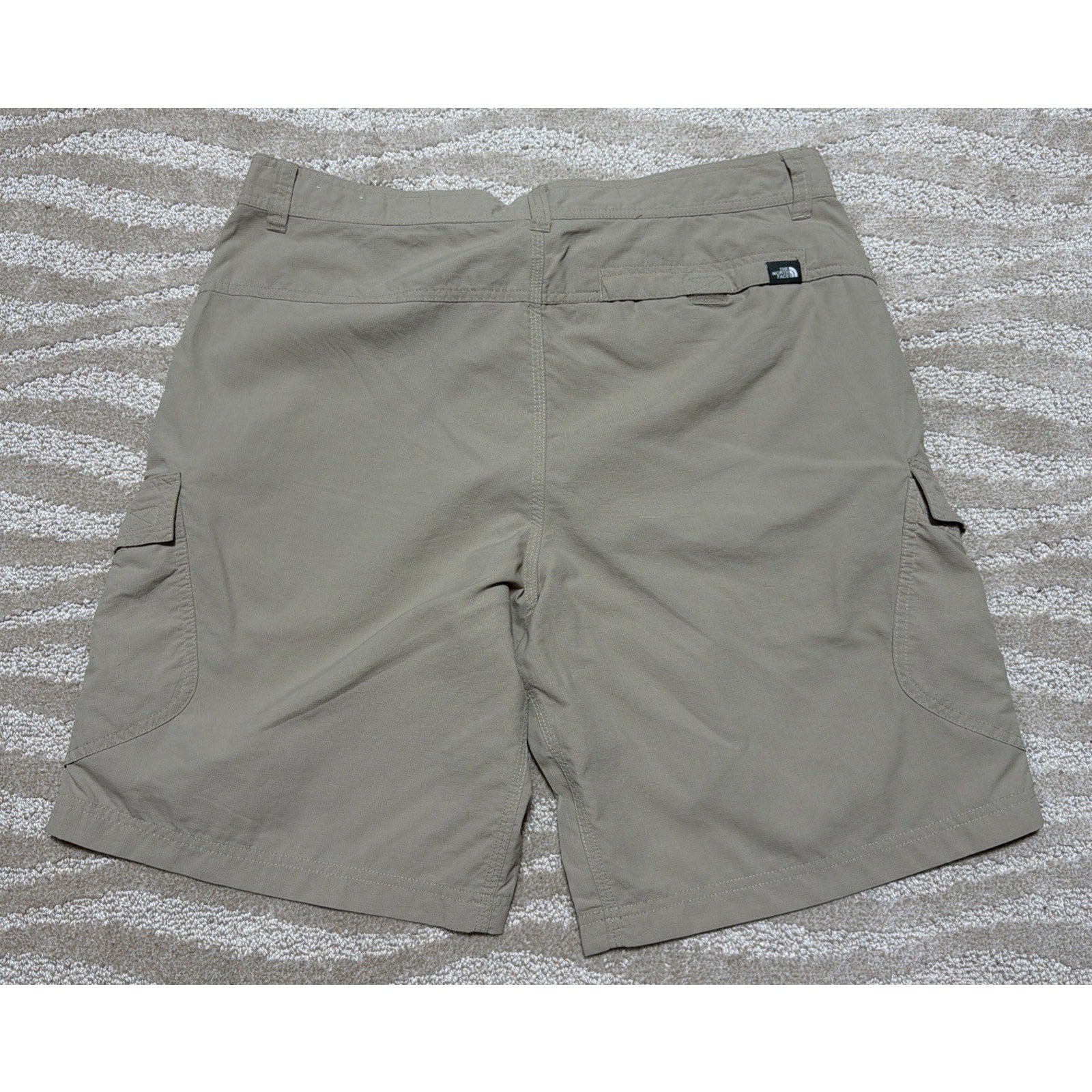 THE NORTH FACE Men's Horizon Nylon Cargo Utility Hiking Shorts Beige Size 36