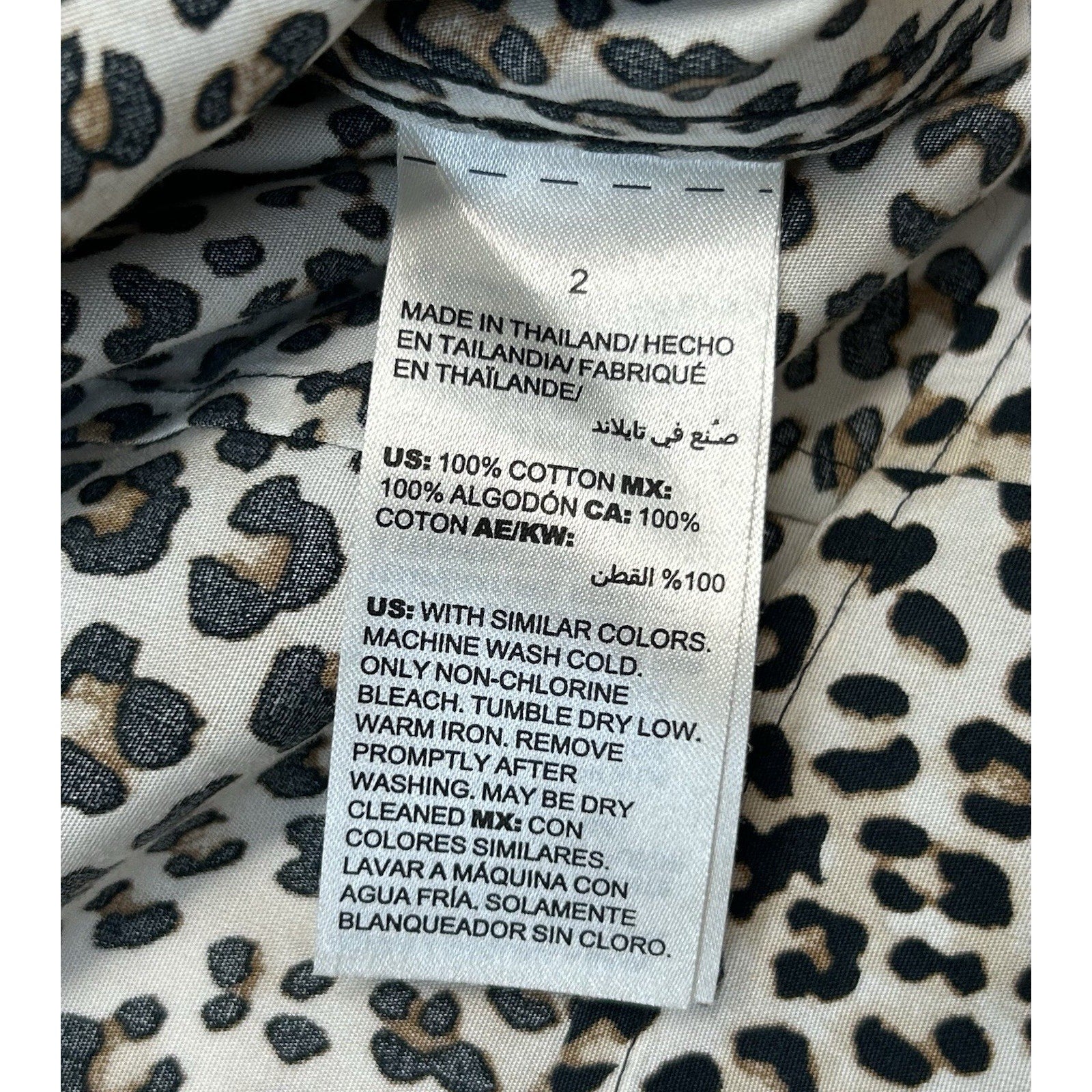 CHICO'S SZ 2 (Large/12) NO-IRON LONG SLEEVE BLOUSE LEOPARD PRINT BLOUSE NWOT.