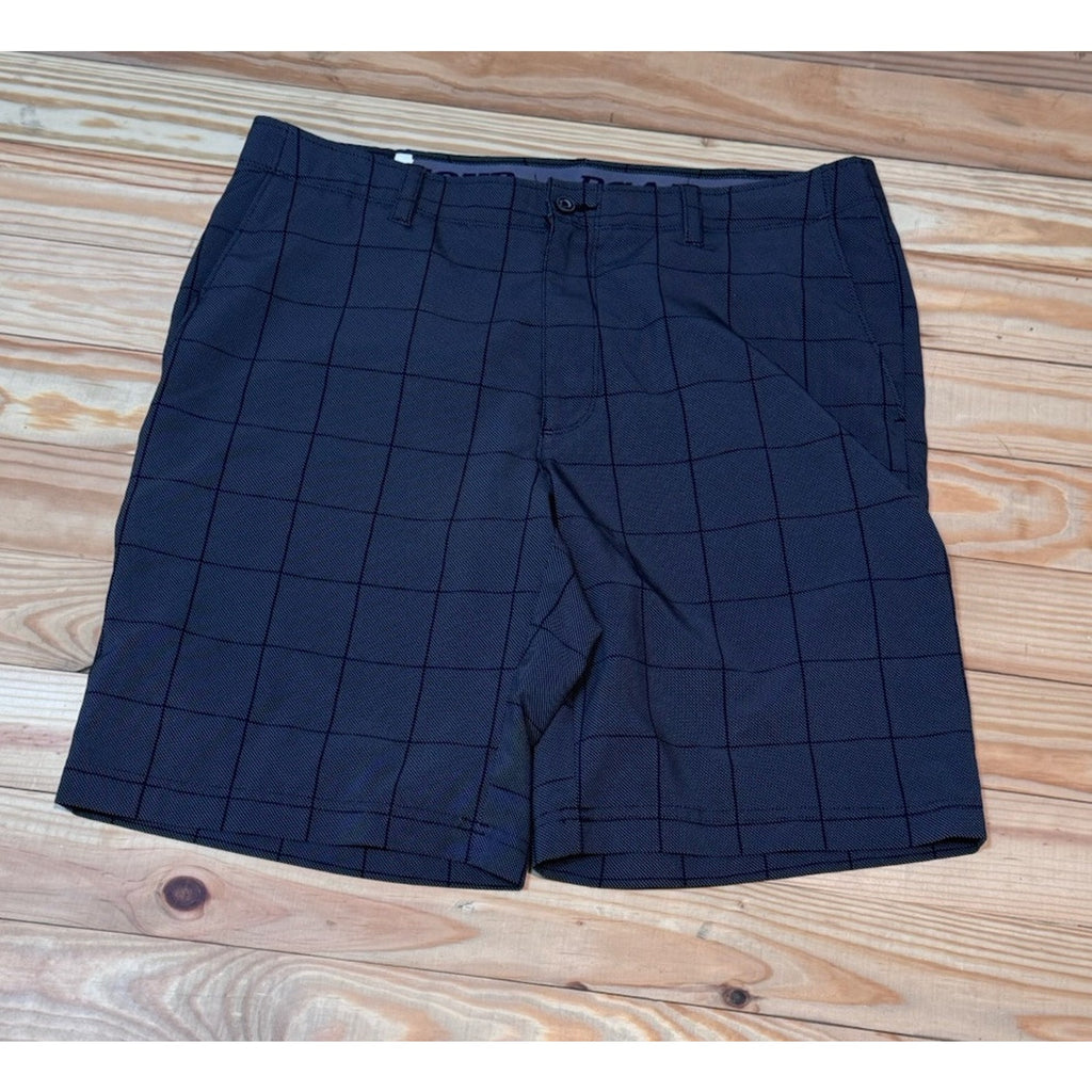 PGA Tour Shorts with Media Pocket in Gray Check Size 36 Golf Leisure