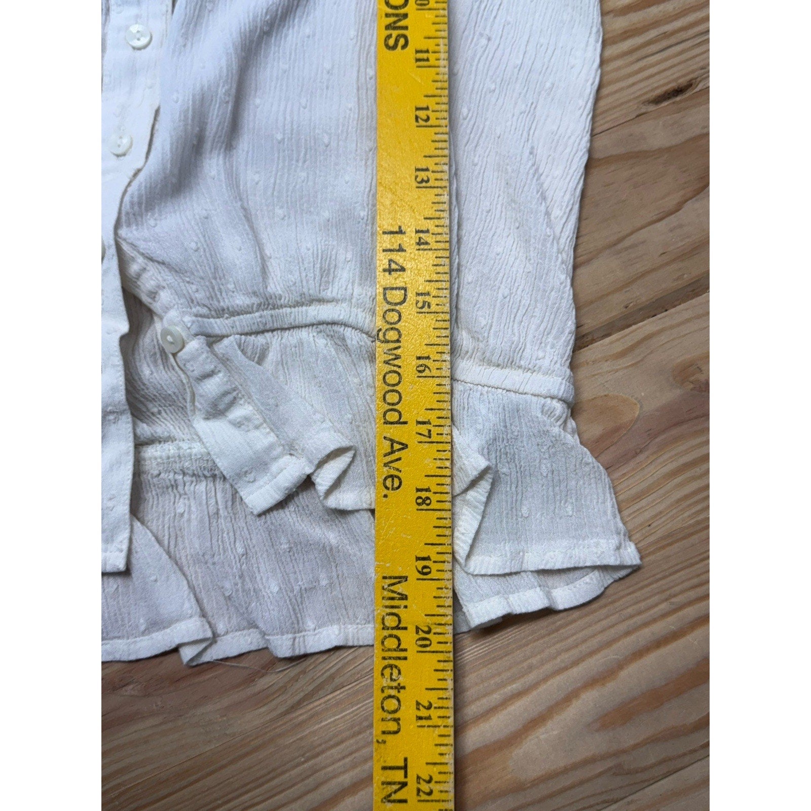 American Eagle Women’s Small Shirt Blouse Top Button Embroidered Cream Ruffle