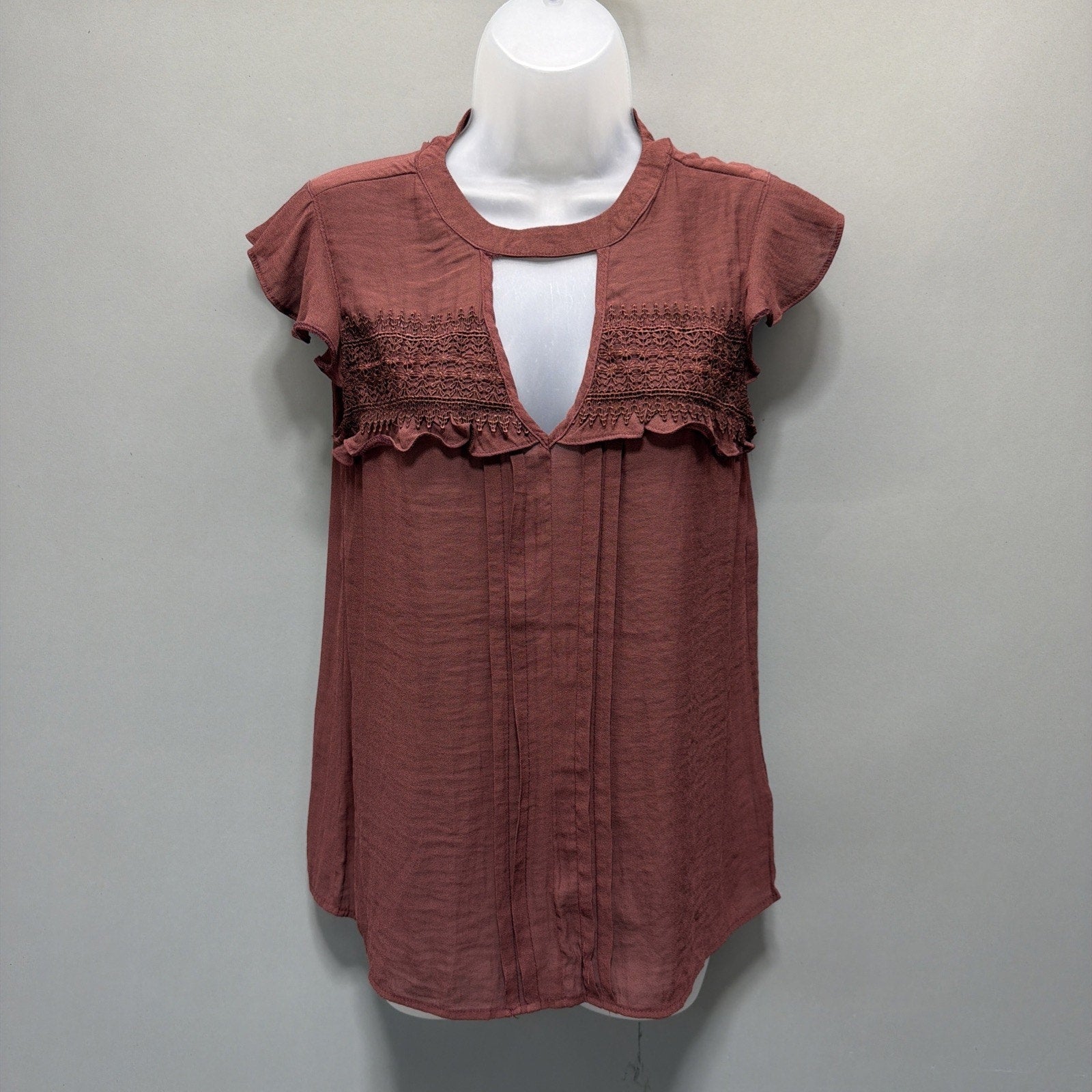 Maurices Womens S Rust Boho Blouse Lace Yoke Keyhole Flutter Sleeve NWT