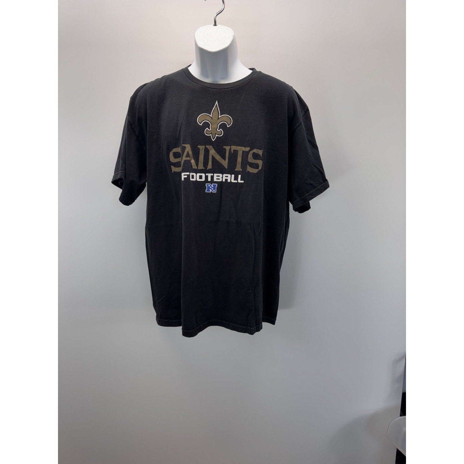 Mens Nfl Team Black Shortsleeve New Orleans Saints Tshirt XL