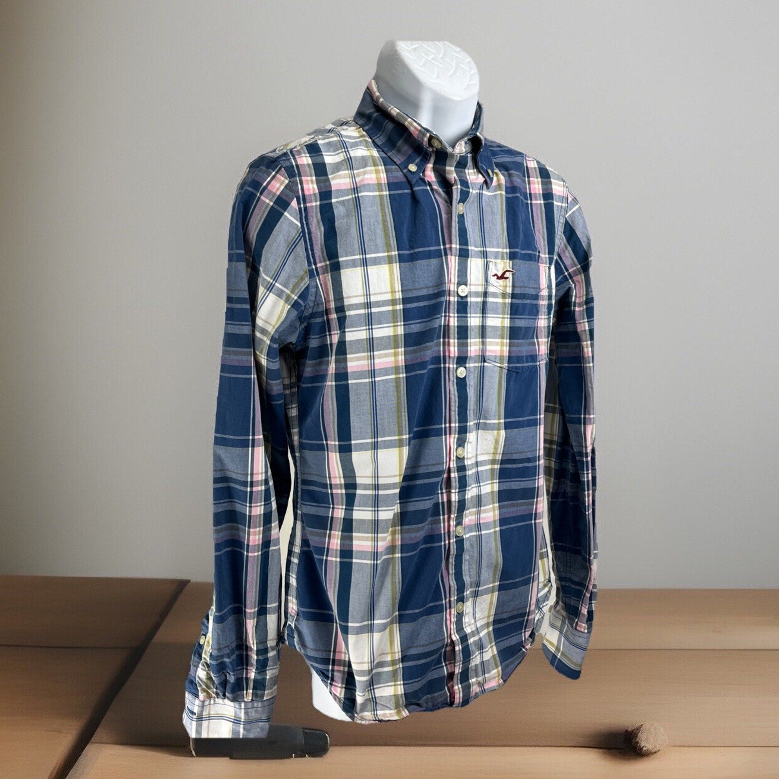 HOLLISTER Men’s Size S Button Front Shirt Long Sleeve Blue Pink Plaid Cotton