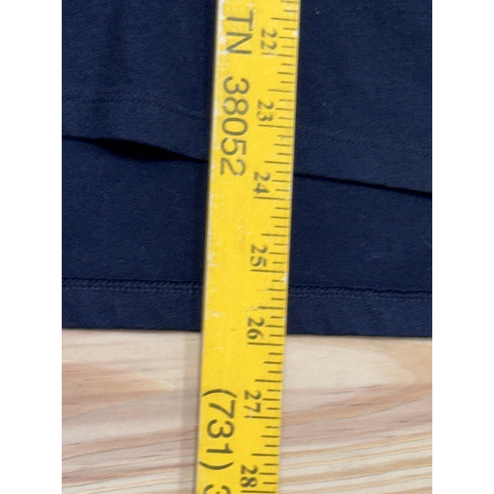 SO Women’s Large Black V-Neck “Rule The World” Pink Letters T-Shirt