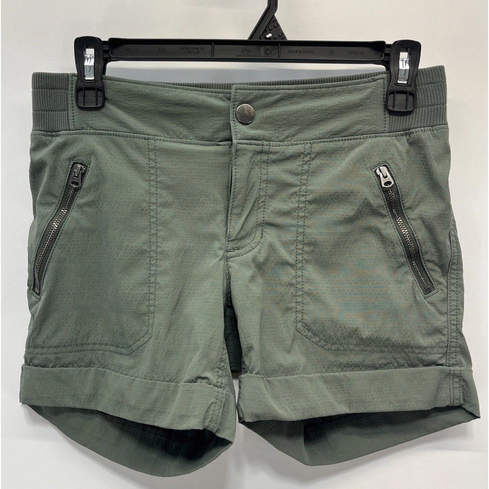 Athleta Hiking Shorts - Trekkie Green Cuffed Shorts 2