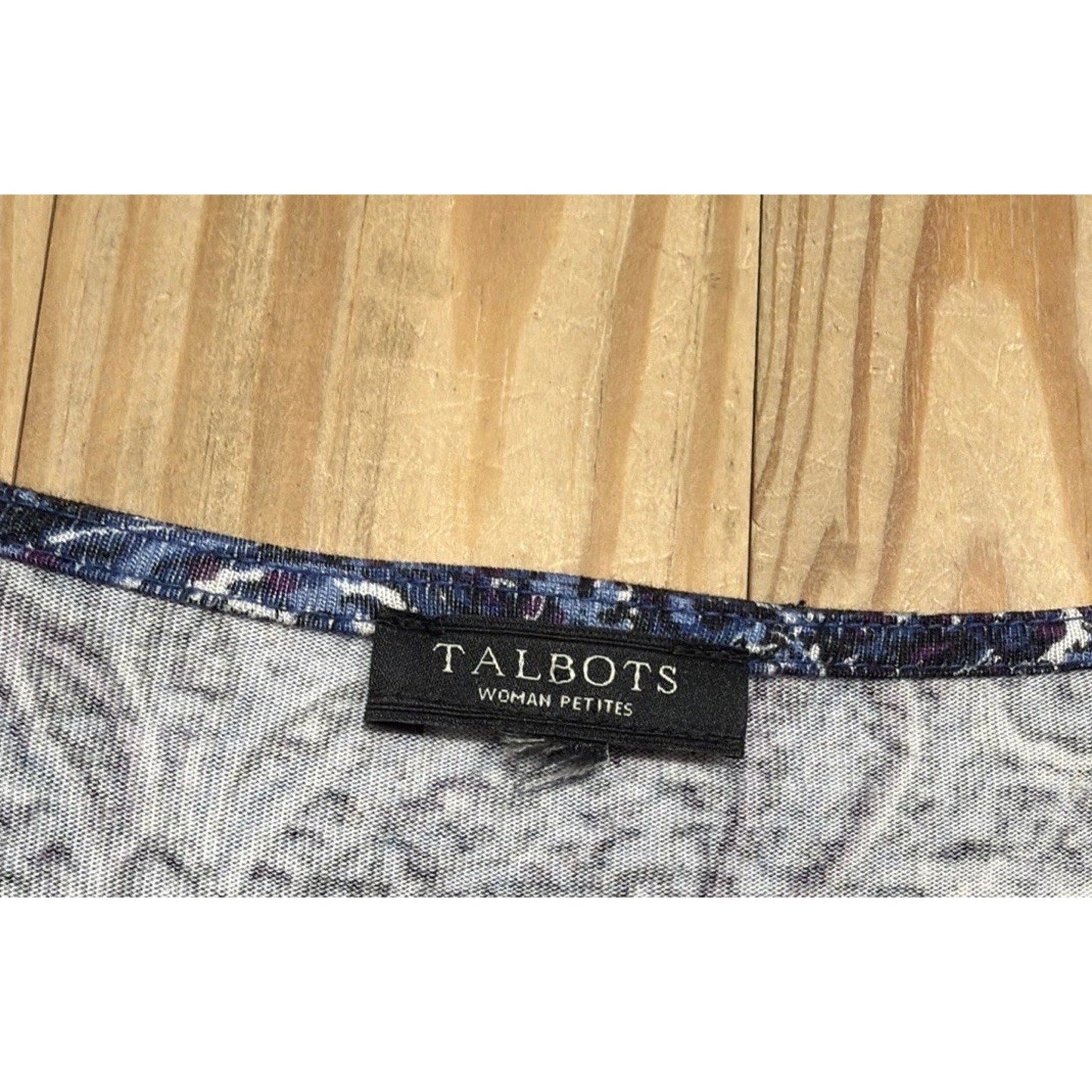Womens Top-TALBOTS-blue/white/purple paisley rayon knit pleated neck 3/4 PXL