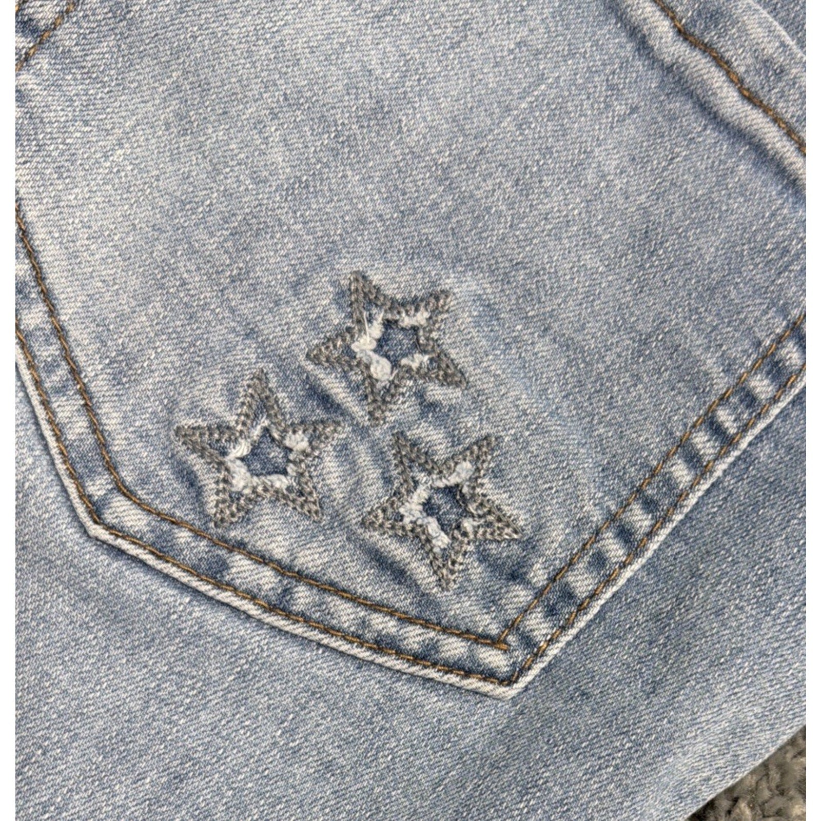 Vintage Candie's Denim Jean Cut Off Shorts Star Embroidered Patch Size 13