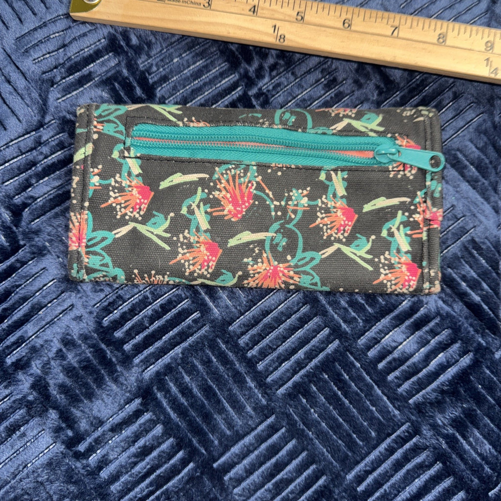Kavu Wally Wallet Big Spender Black Multicolor Trifold Teal Zipper