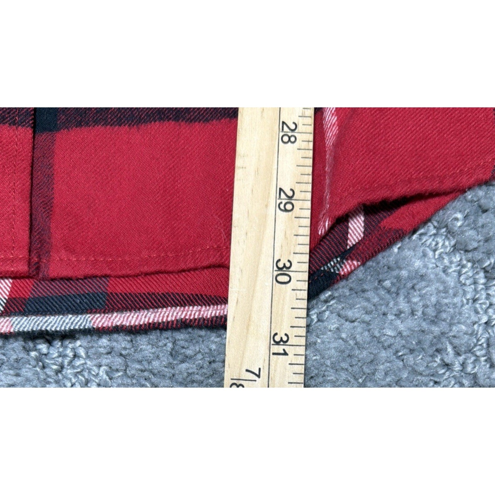 VAns Off The Wall Classic Fit Flannel Shirt Mens XL Red White Plaid Long Sleeve