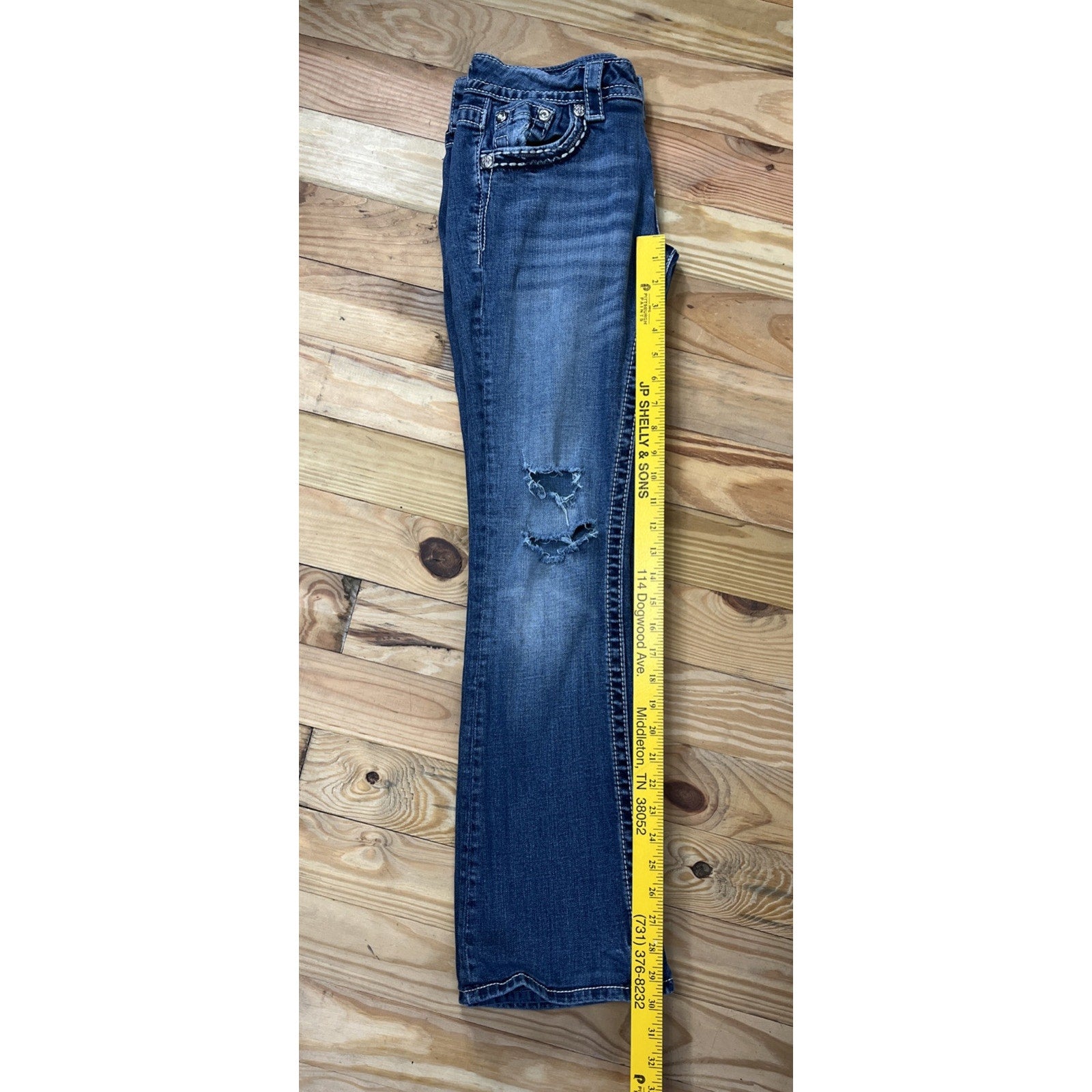 Miss Me Jeans 26 Women's Signature Bootcut Low Rise Distressed Medium Wash