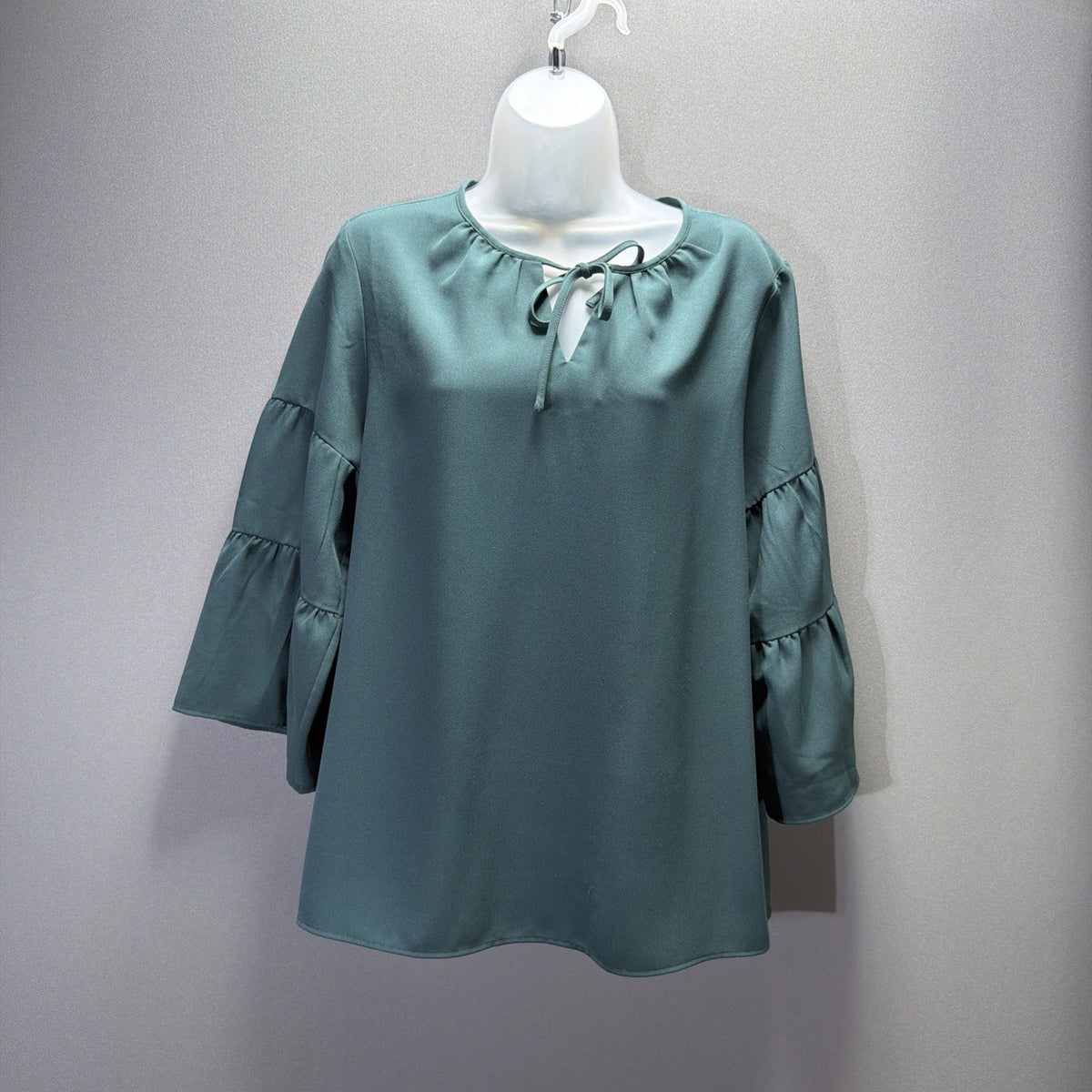 Lands End Womens Green V-Neck Blouse Size 14 Petite Bell Sleeves Casual Career